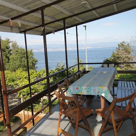 By The Sea Medveja, Opatija - 7775 Gostinjska kuća 3*